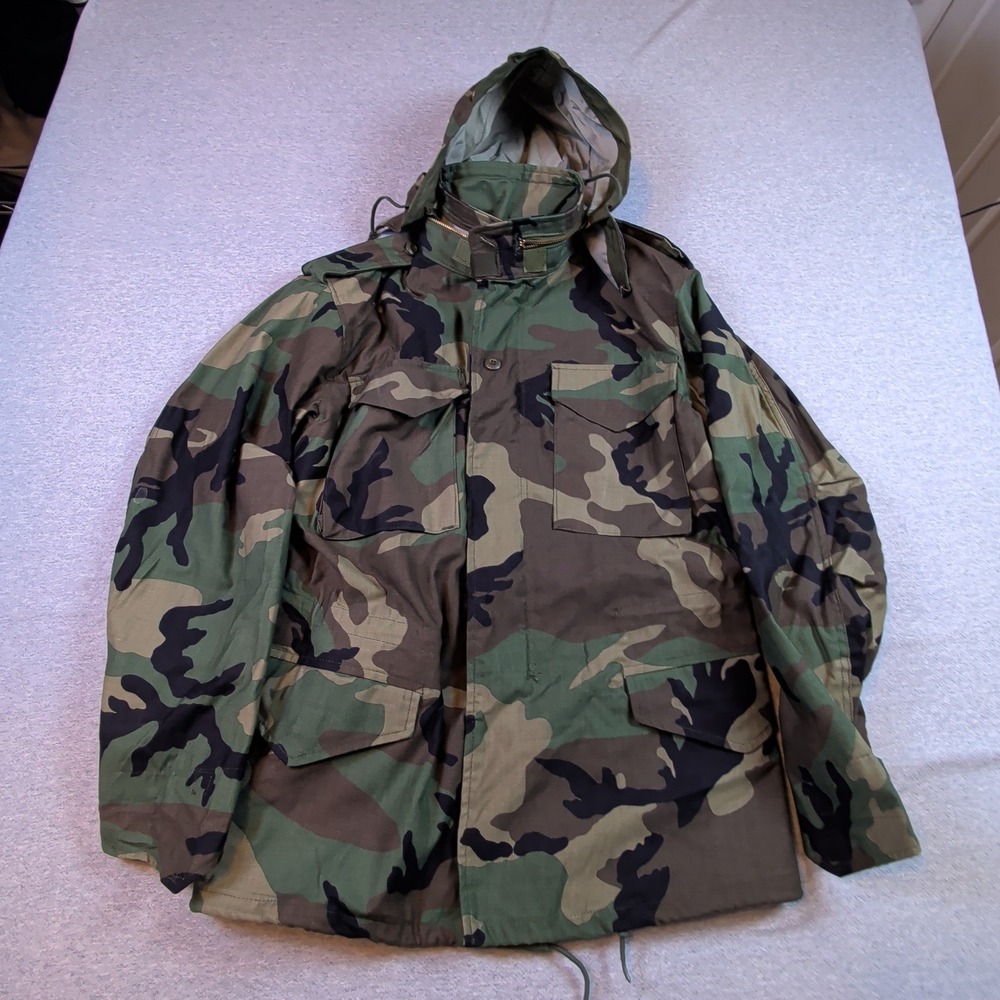 Vintage TRU-SPEC M65 Field Jacket Small Regular Woodland Camo Made USA Hooded